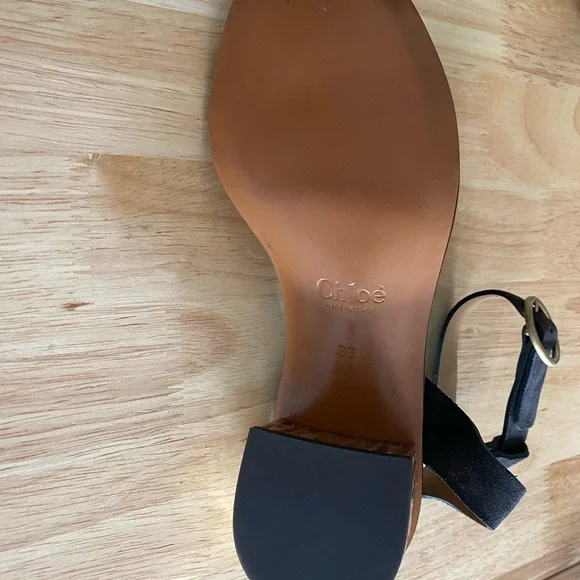 Never worn Chloe Black and Gold Block Heel Sandals - Picture 7 of 8